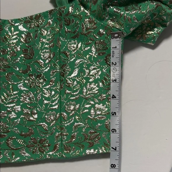 Alice + Olivia “Joslyn” Cropped Metallic Green and Gold Brocade/Jacquard Blouse - Picture 15 of 16